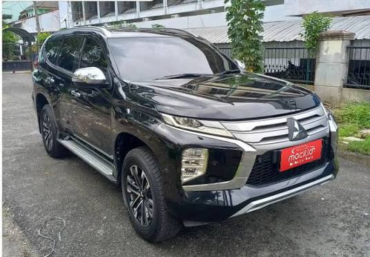 Mitsubishi Pajero 2022 Hitam